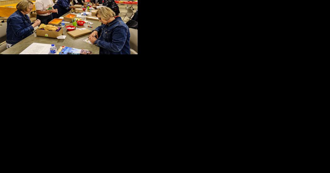Volunteers fill shoe boxes for Operation Christmas Child - Vimarsana News