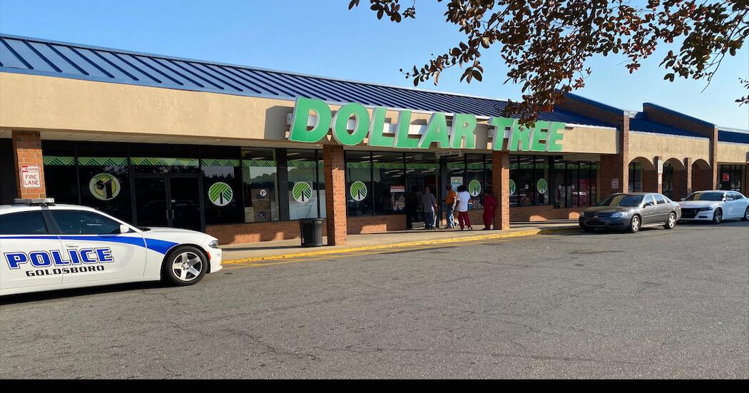 Dollar Tree cashier thwarts attackers with gunfire Mo