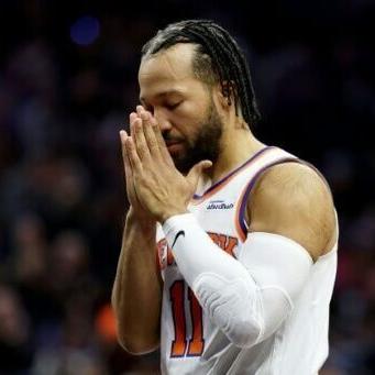 Knicks edge 76ers as Warriors - Wolves suspended