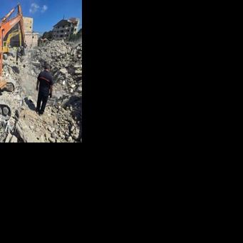 Israeli strikes kill 5 in Lebanon, Beirut to seek truce extension