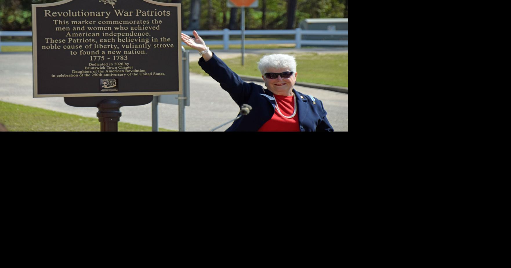 Revolutionary War Patriot marker unveiled at Brunswick County Courthouse