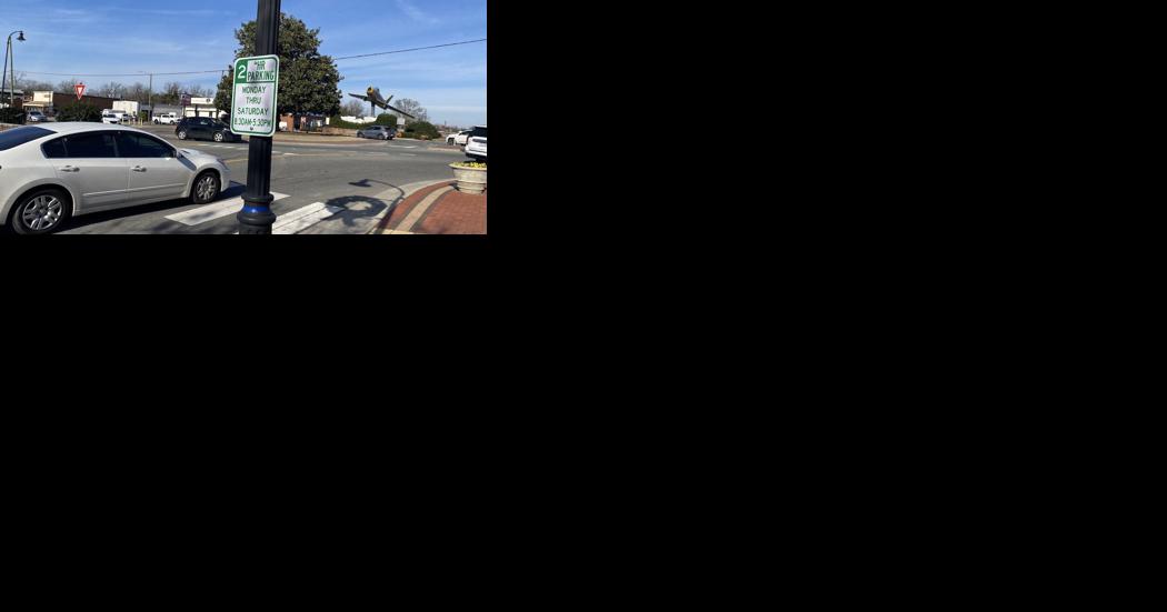 Merchants decry downtown parking rules - Vimarsana News