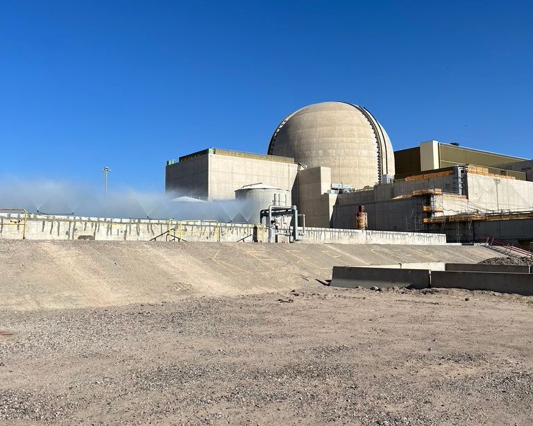 Inside the Nuclear Reactor Dome During a Field Trip to Arizona | Bottom  Lines | newsdata.com