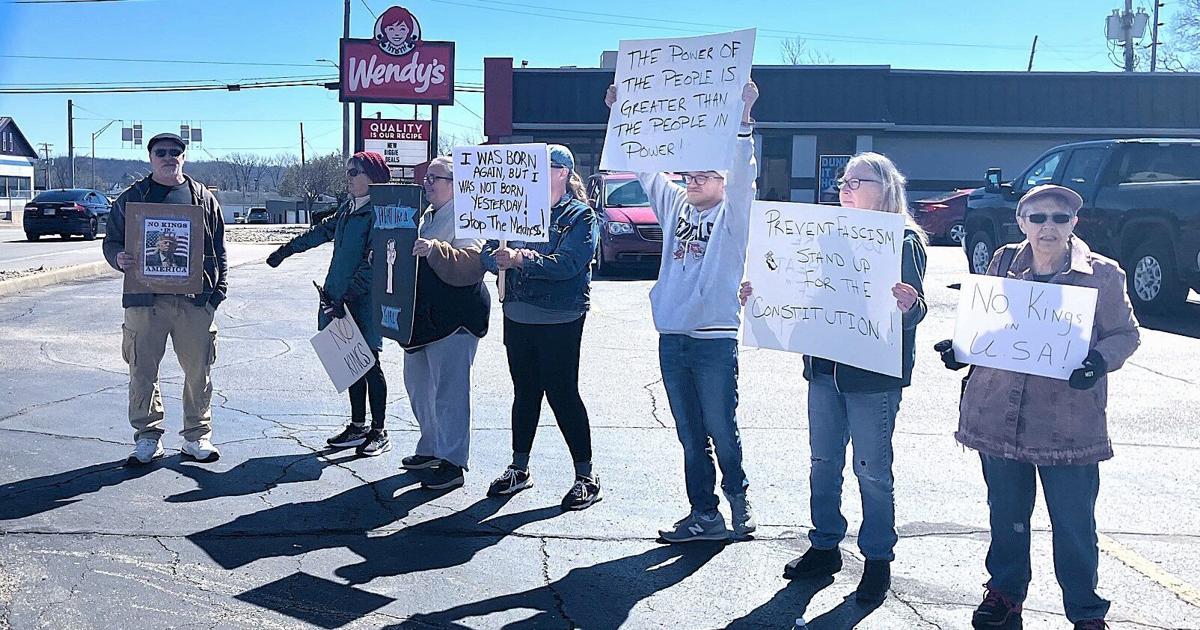 No Kings rally organizer 'worried for our young people'