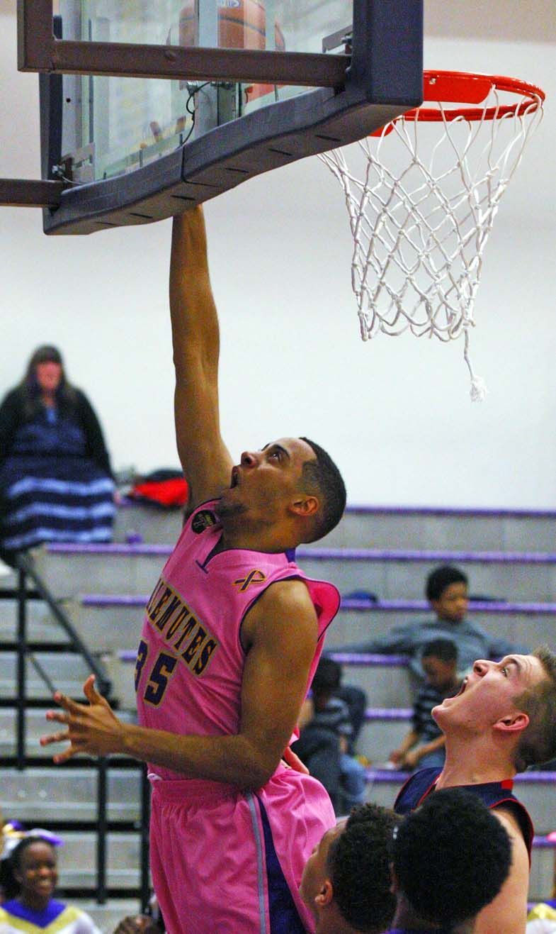 Boys Basketball: Lathrop vs. North Pole