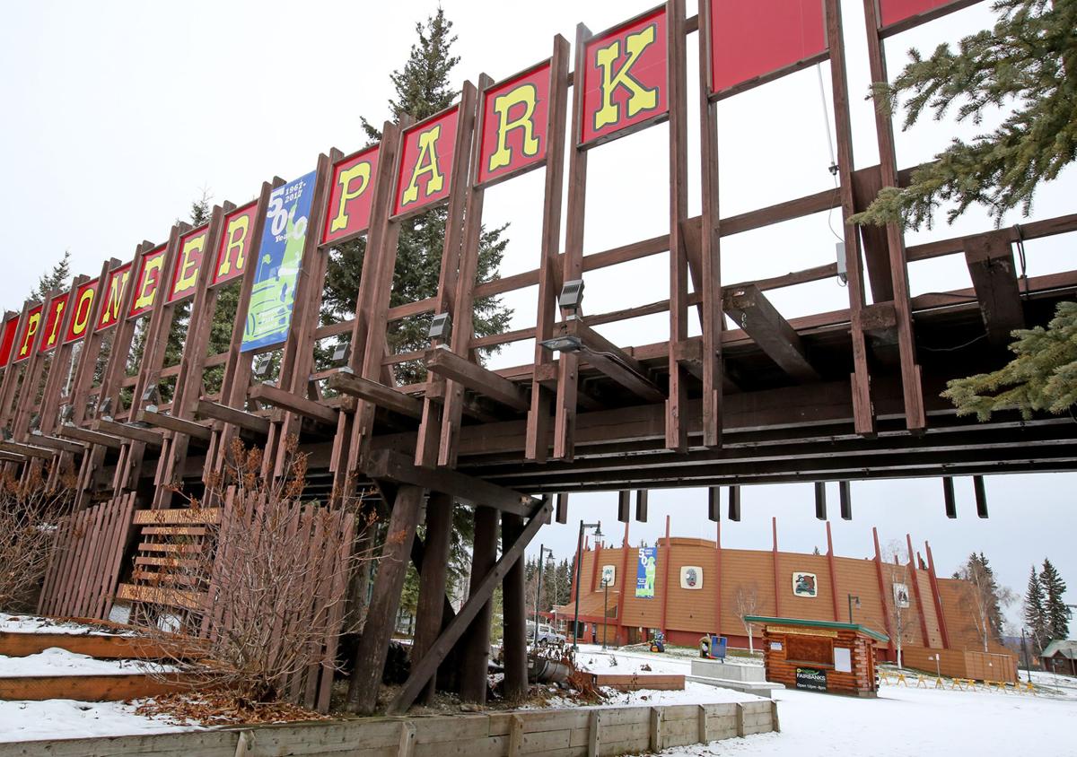 Pioneer Park Civic Center Deemed Unsafe Will Close For Several Months Local News Newsminer Com