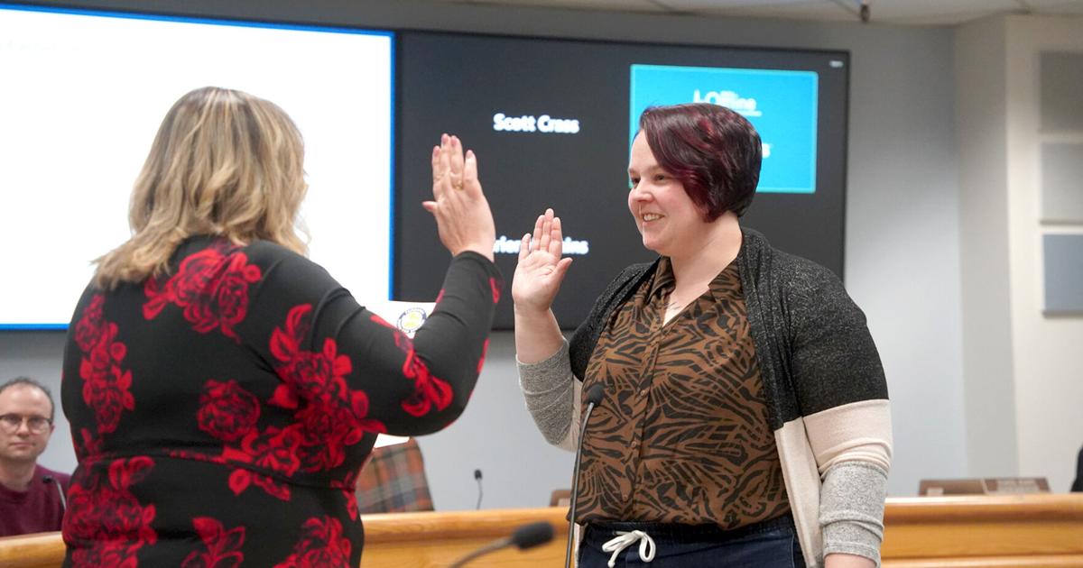 Alexis Howell sworn in