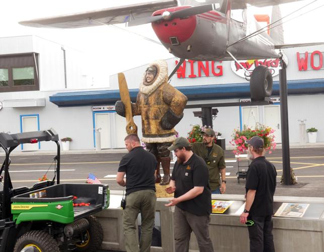 Pilot Noel Wien's historic Fairbanks flight commemorated with statue