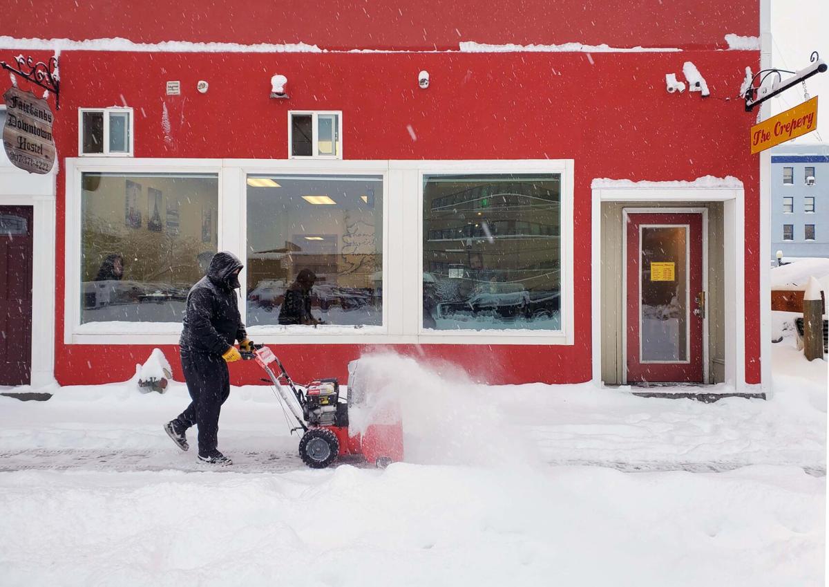 Update Heavy Snow Blankets Interior Alaska Travel Not Advised Local News Newsminer Com
