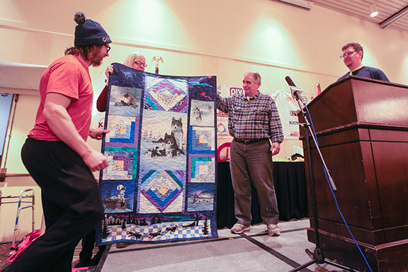 Quest Sass with quilt