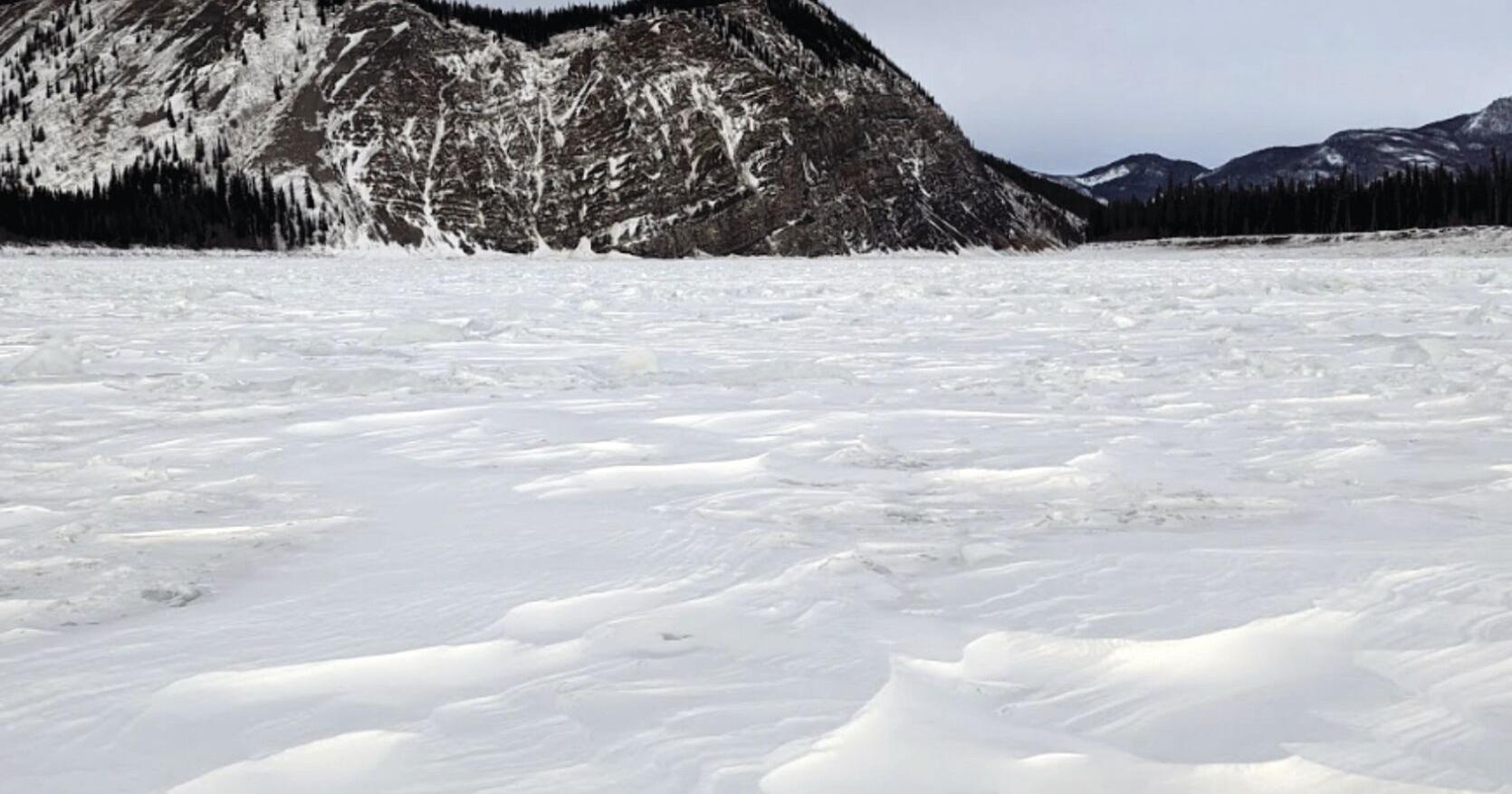 Researchers looking at practicality — and efficiency — of through-ice river turbines as a source of energy - Vimarsana News