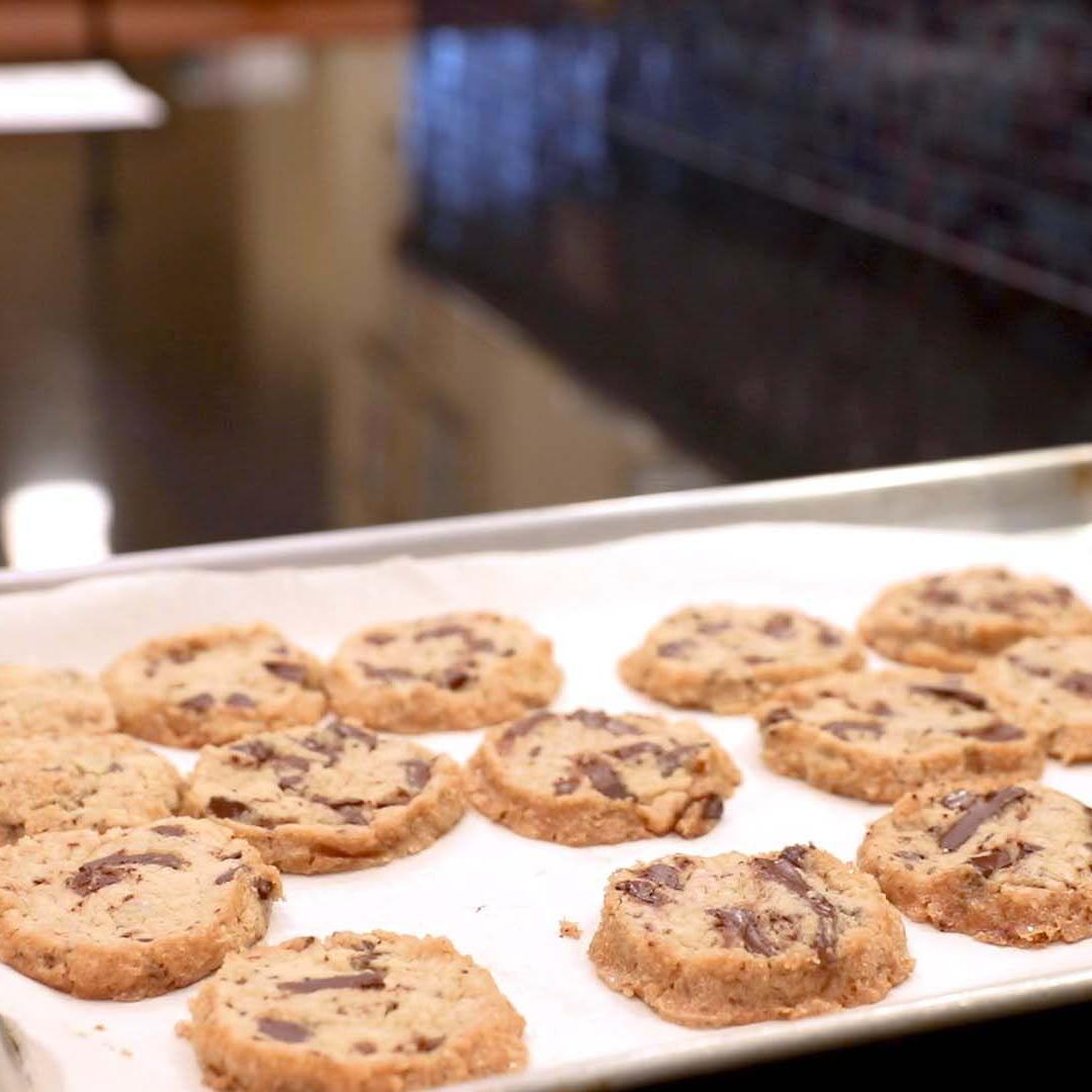 Comfort me with cookies; the nation responds to the coronavirus - Vimarsana News