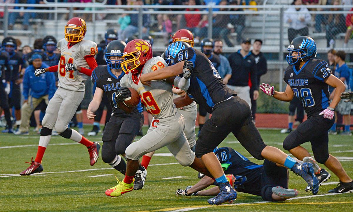 West Valley Wolfpack wins first game football game of season | High School | newsminer.com West Valley Wolfpack wins first game football game of season | High School | newsminer.com