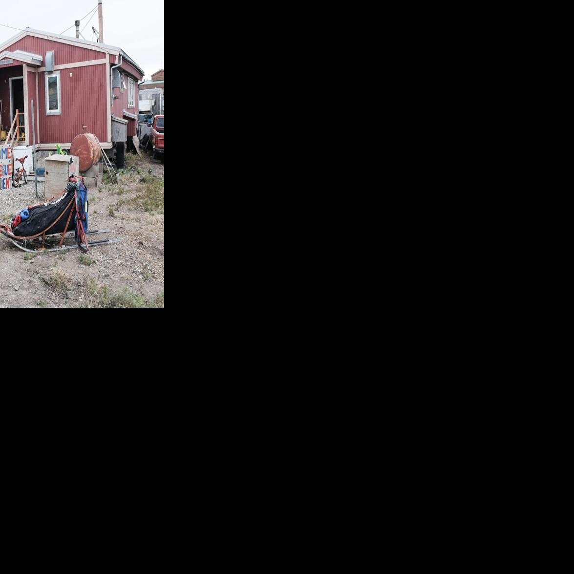 Obama arrives in Kotzebue after stop in Dillingham on final day of