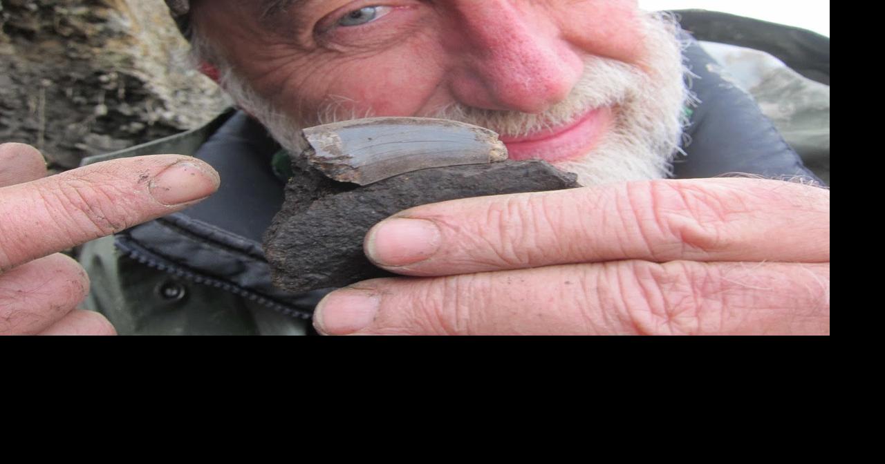 Artist Ray Troll makes Interior visit for museum exhibit | Latitude 65 ...