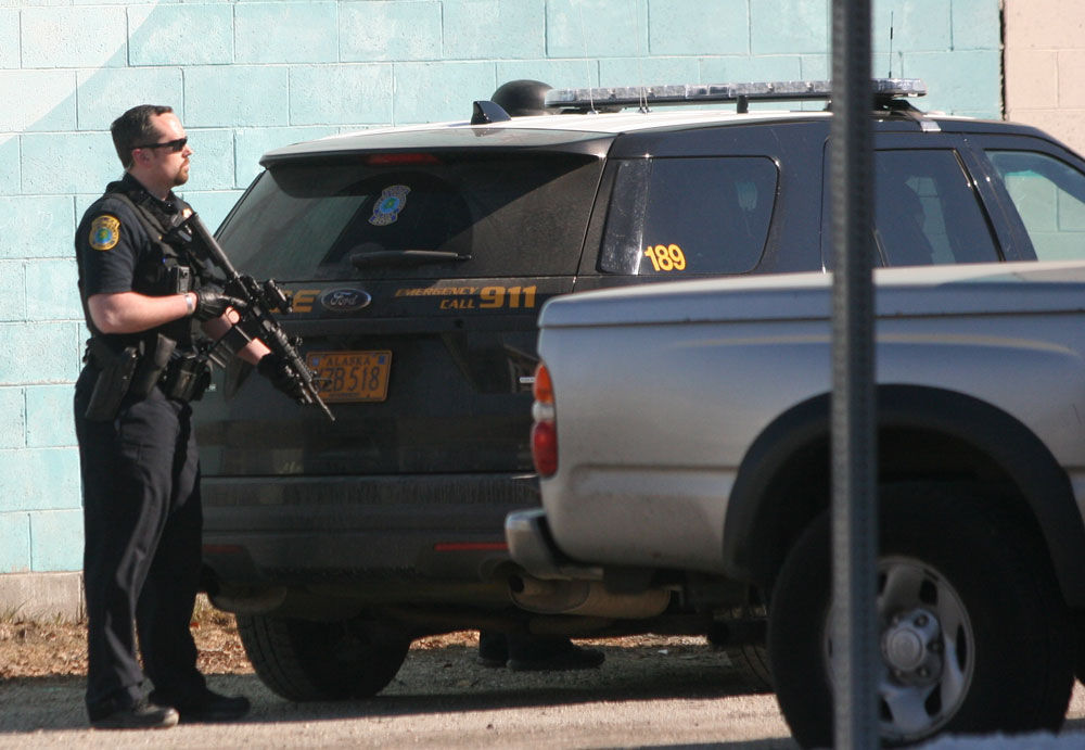 Updated: Standoff in downtown Fairbanks ends peacefully; suspects named ...