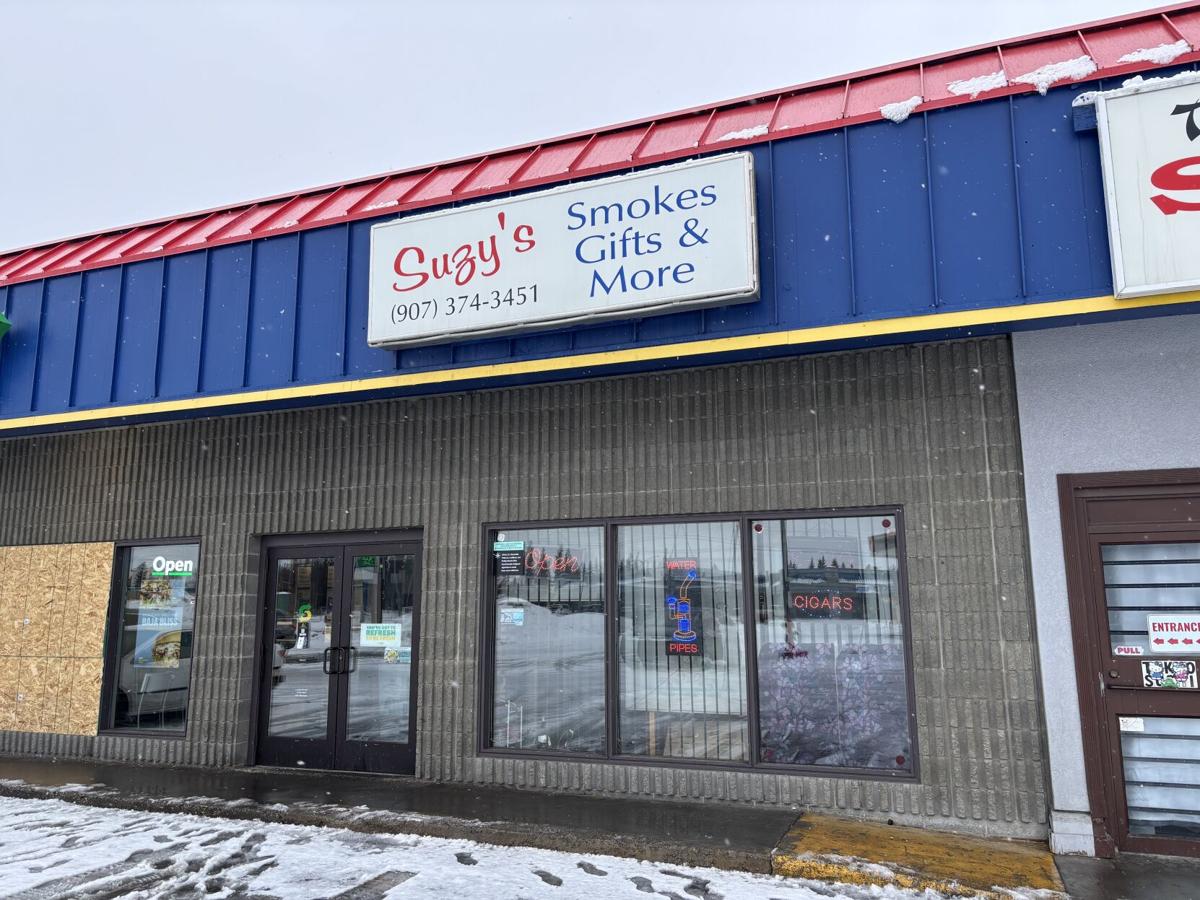 elfbar nachfüll pod läuft aus Smoke shop accused of selling vapes to minors, marijuana without a license  | Local News