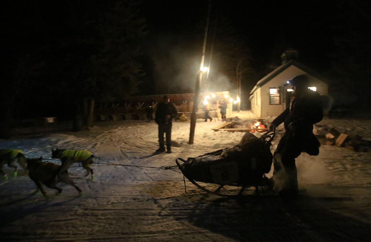 First Mushers into Eagle