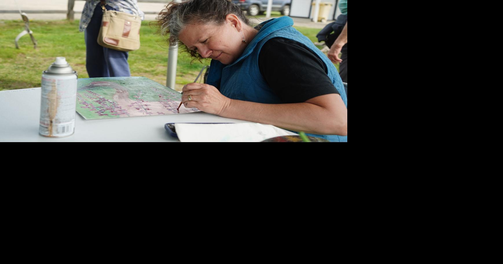 Arts Walk brings out the wild side of Creamers Field