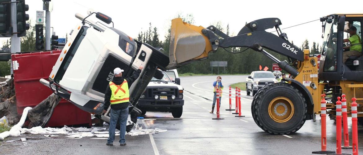 Traffic accident blocks northbound Steese Highway in Fairbanks Local