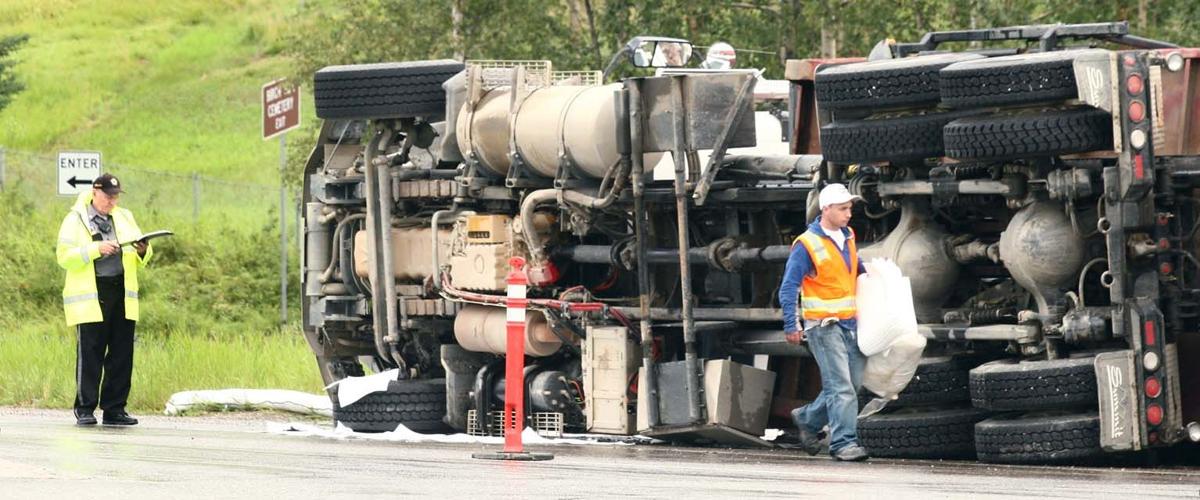 Traffic accident blocks northbound Steese Highway in Fairbanks Local