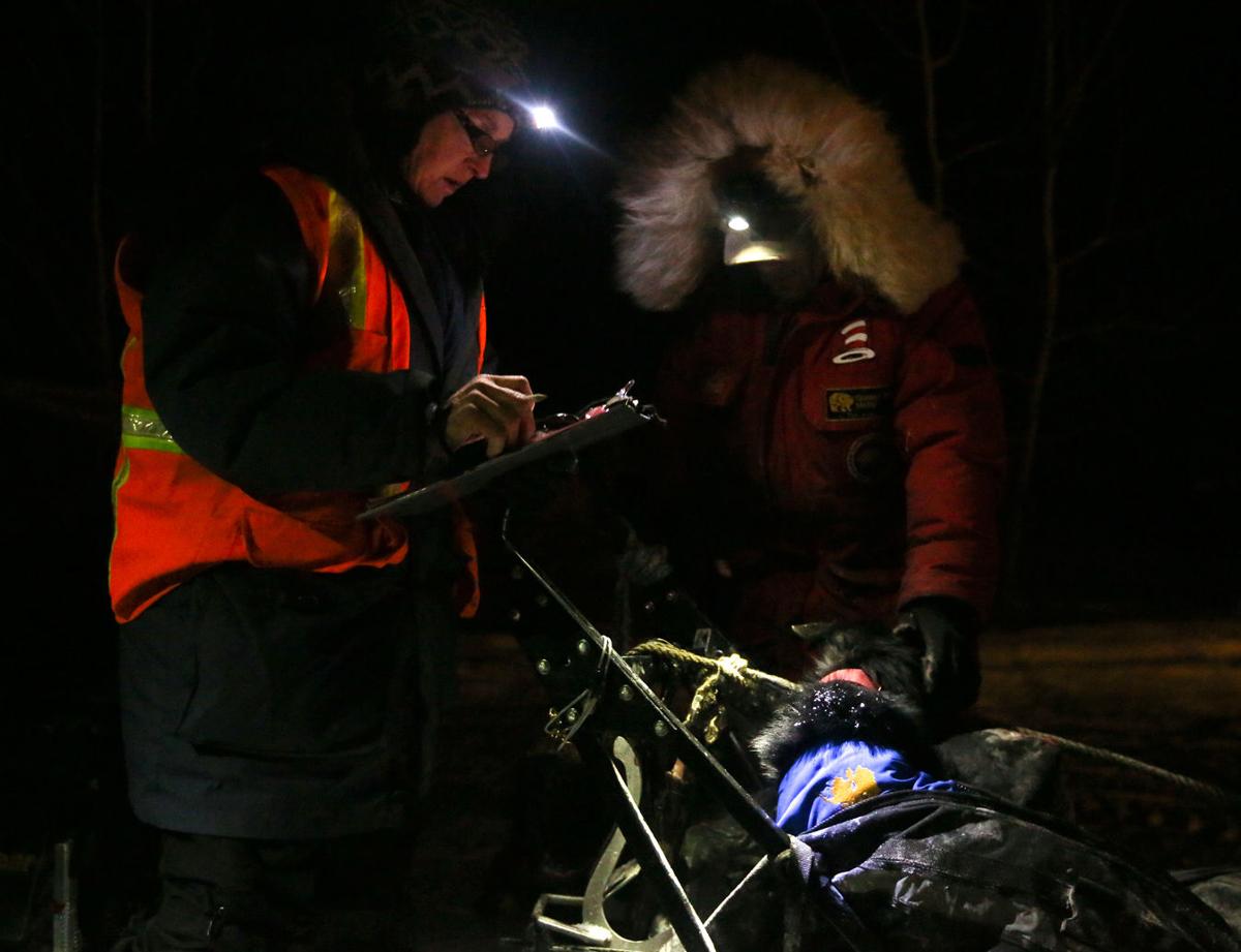 First Mushers into Eagle