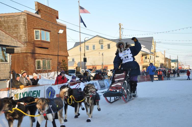 Mushers reap awards during 2022 Iditarod Banquet Sports