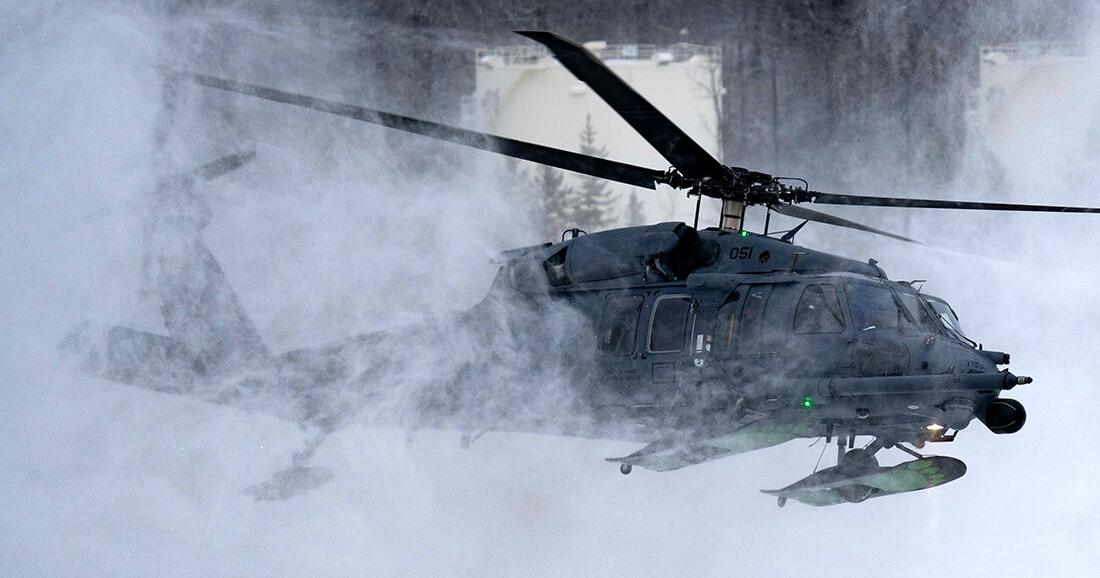 Alaska Air National Guard rescues injured snowmachiner near Livengood - Vimarsana News