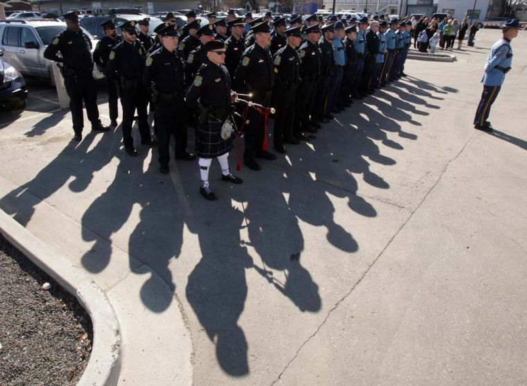 Alaska Police Memorial Day ceremony pays tribute to fallen law ...