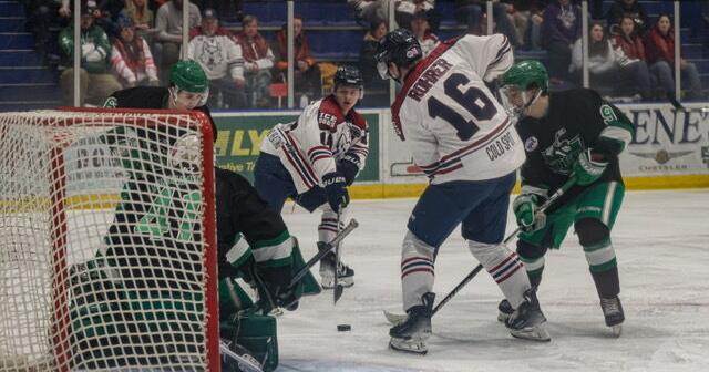 Ice Dogs fall short at Wisconsin and Chippewa