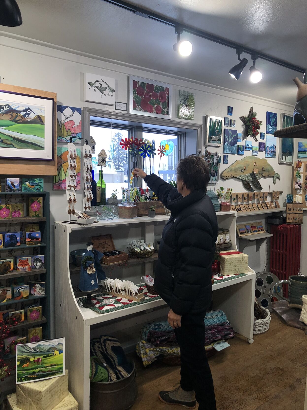 Residents Shop Local On Small Business Saturday | Local News ...