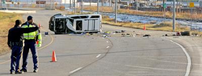 accident johansen fairbanks rollover expressway newsminer eastbound troopers alaska lane vehicle