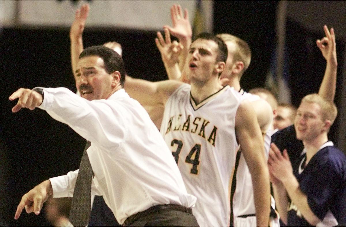 2002 03 Uaf Men S Hoops Team Caps Off Nanook Hof Class Sports