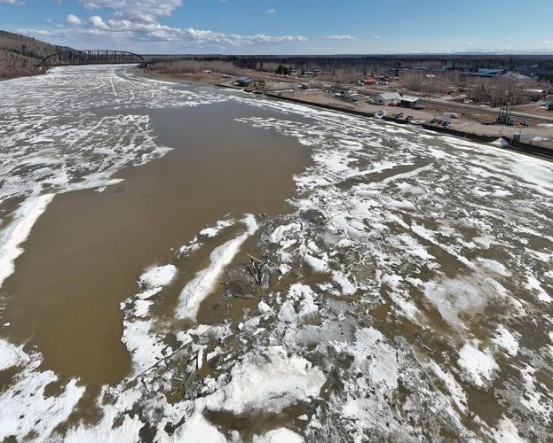 Nenana Ice Classic tripod falls at 401 p.m. Alaska News