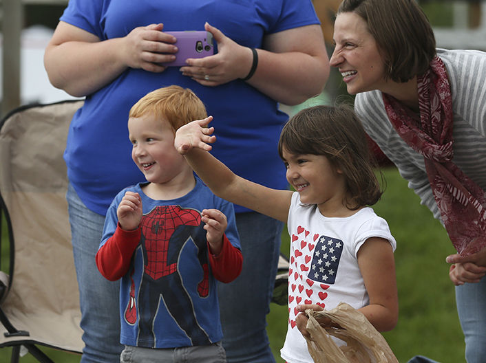 North Pole Brings Christmas Spirit To The Fourth Of July Local News Newsminer Com