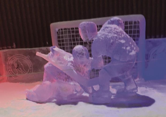 Hockey ice sculpture