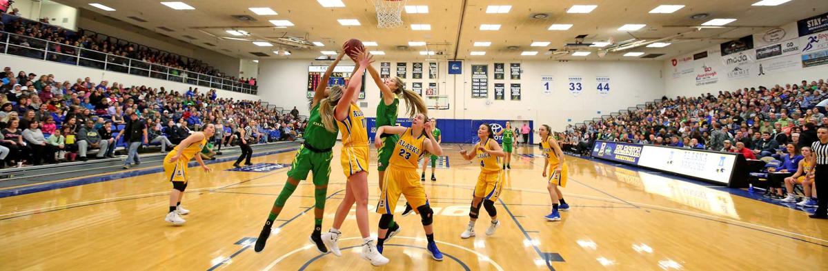 A Standout Draws A Crowd And Helps Ducks Down Nanooks Sports