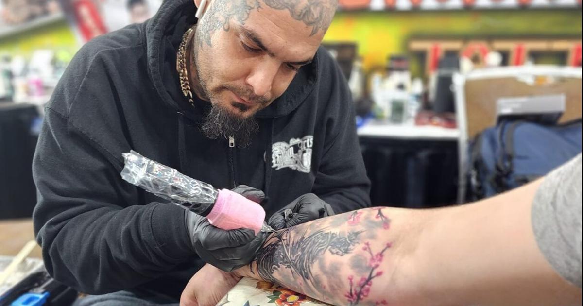 Ink slingin' weekend Threeday tattoo festival colors Fairbanks