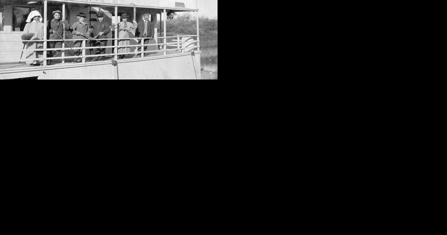 The lavish lifestyle of Fred Noyes and his sternwheeler yacht - Vimarsana News