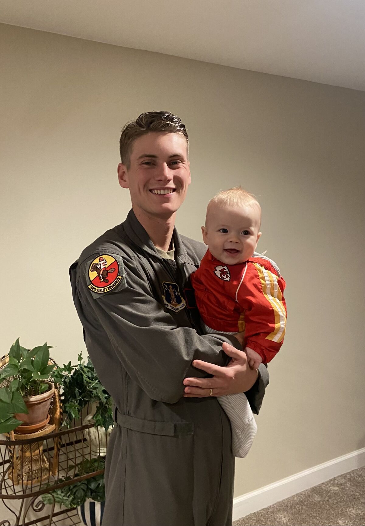 Chiefs wearing special patch honoring Vietnam veterans in Week 10