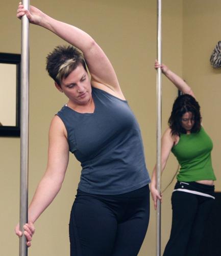 Panama City Florida trainer offers pole dance classes for fitness