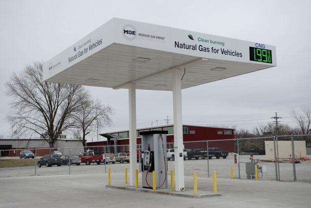 Cng Pump Shows Fuel S Benefits Local News Newspressnow Com
