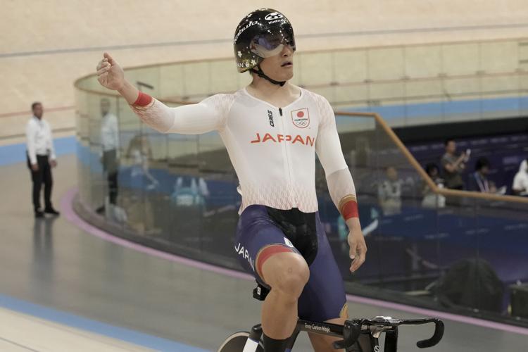 Benjamin Thomas wins omnium gold at the Paris Olympics, Ellesse Andrews