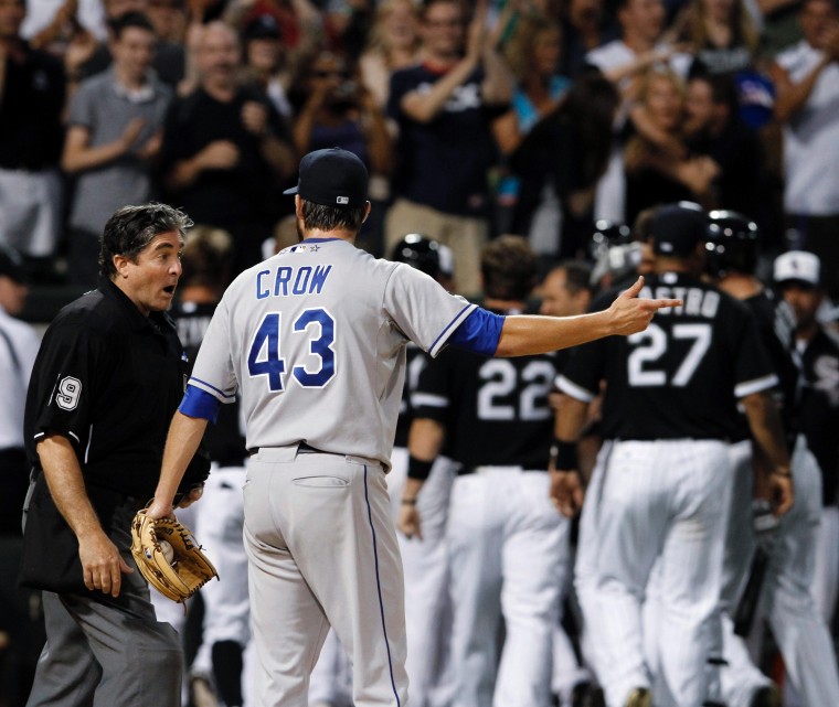 Teahen triples home go-ahead run for White Sox