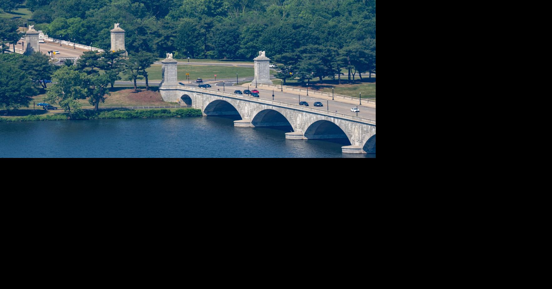Administration plans intensive, year-round construction schedule for Trump's triumphal arch A new report by the National Park Service says construction of the 250-foot-high triumphal arch that President Donald Trump wants built near the Lincoln Memorial could occur 20 hours per day, year-round, as officials push to complete the project within three years By MATTHEW DALY - Associated Press Jun 10, 2026 Jun 10, 2026 Updated 18 mins ago
