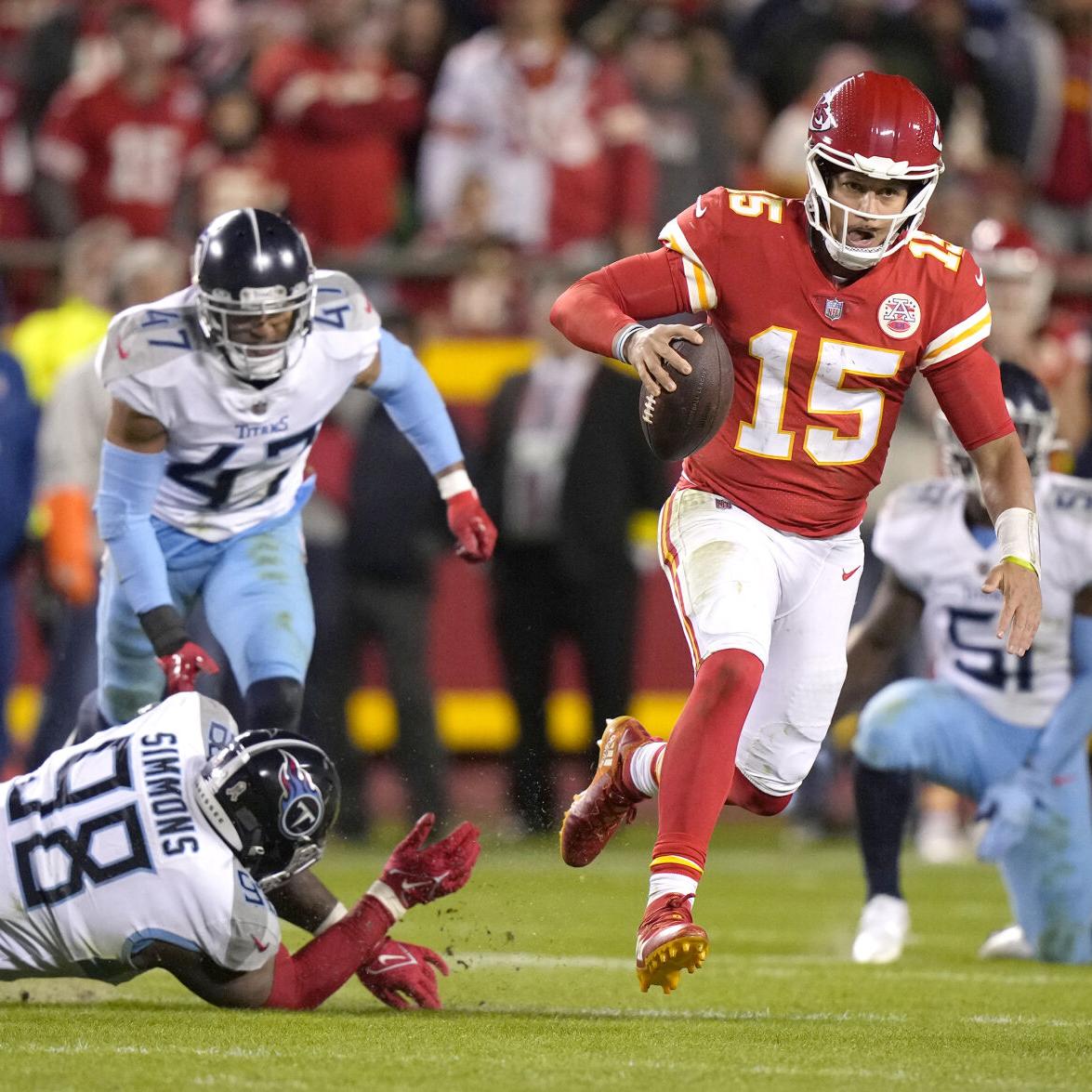 Mahomes helps Chiefs rally past Titans 20-17 in overtime