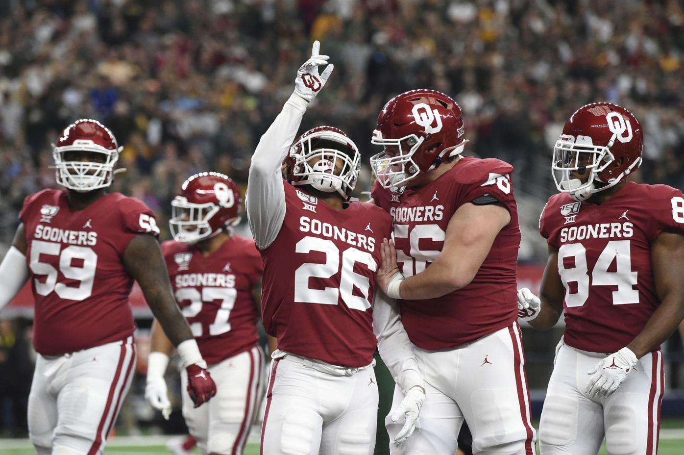 Kansas City Chiefs select Oklahoma C Creed Humphrey in second round, College