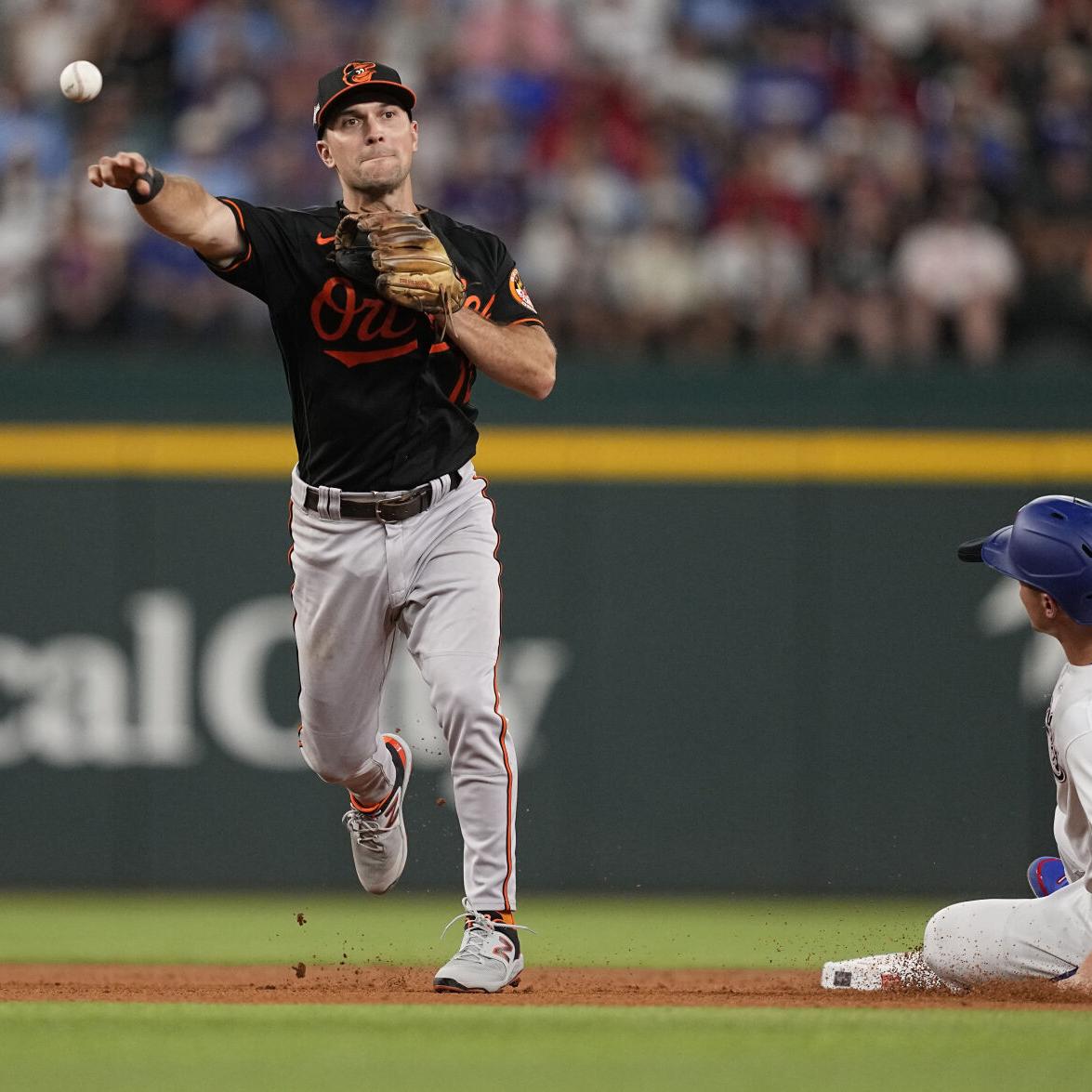 Nathan Eovaldi helps send Rangers to ALCS with sweep of Orioles