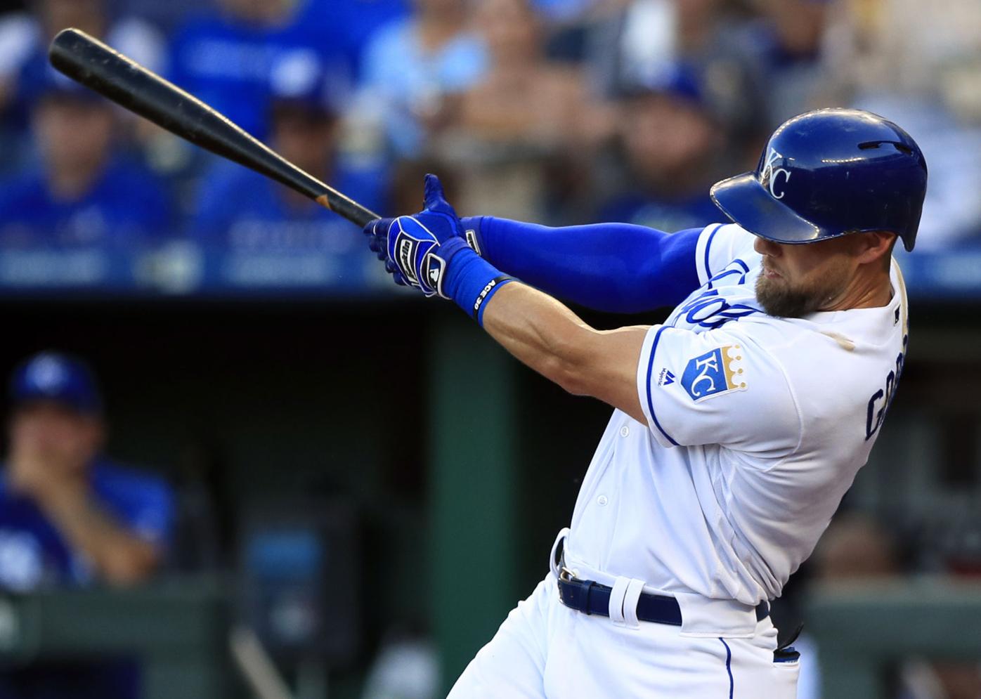 Alex Gordon Officially Returns to Royals on 1-Year Deal