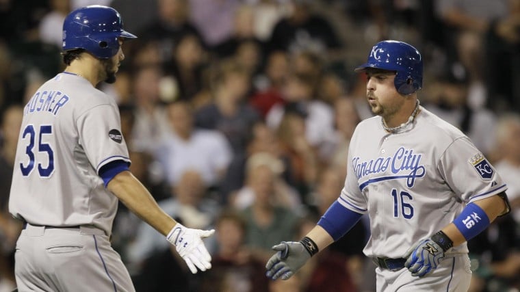 Hosmer homers, drives in 4, as Royals top White Sox 7-5